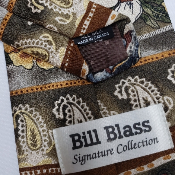 Bill Blass Silk Vintage Floral Paisley Patterned Tie - Picture 8 of 12